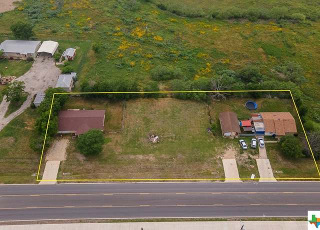 Property at 1588 W Klein Rd, New Braunfels, TX 78130, 4 beds, 2 baths