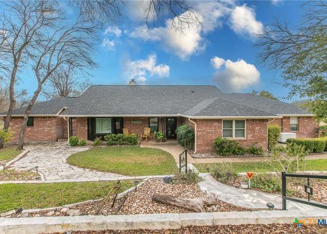 Property at 2721 Chisholm Trl, Salado, TX 76571, 3 beds, 2.5 baths