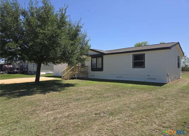 Property at 338 Rosemary Loop, New Braunfels, TX 78130, 3 beds, 2 baths