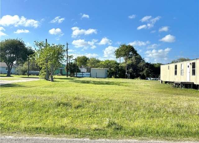 Property at 3 Monroe Ave, Port O'connor, TX 77982