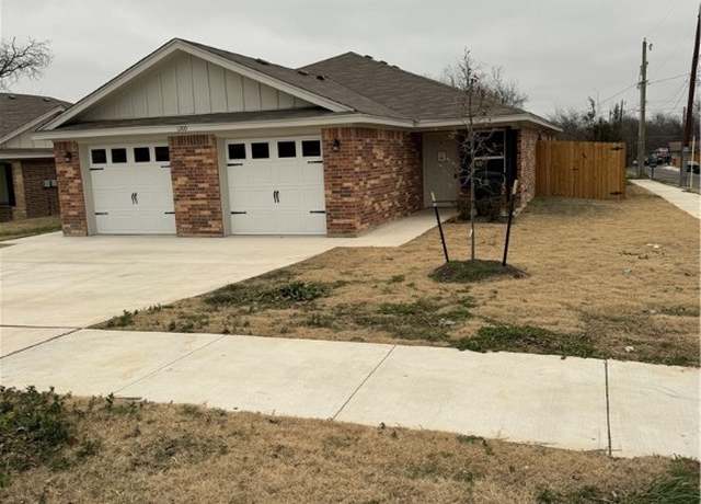 Property at 1200 N 8th St, Killeen, TX 76541, 3 beds, 2 baths