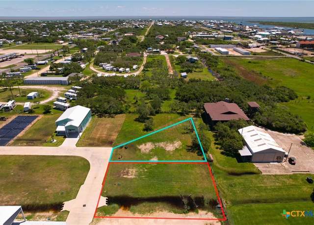 Property at 12 Circle Hook, Port O'connor, TX 77982
