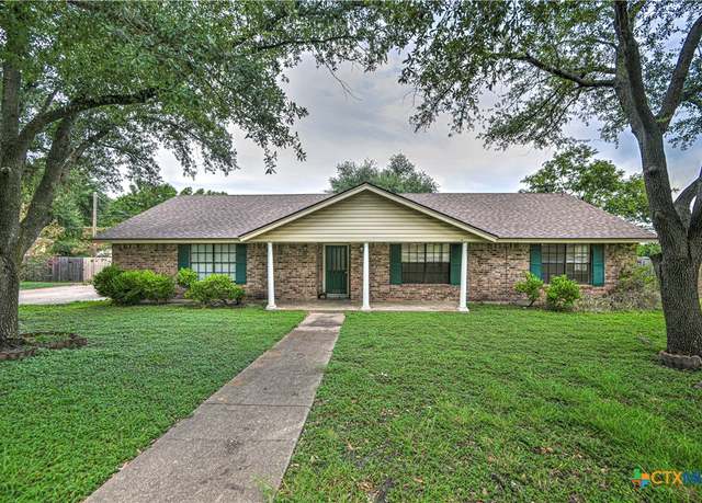 Property at 305 Tanglewood Rd, Temple, TX 76502, 5 beds, 3.5 baths