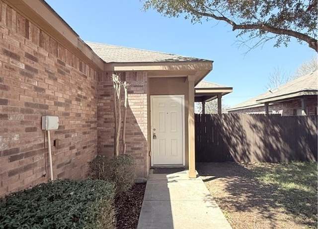 Property at 209 Anne Louise Dr, New Braunfels, TX 78130, 6 beds, 4 baths