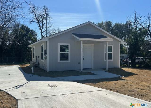 Property at 1317 S 10th St, Temple, TX 76504, 1 bed, 1 bath