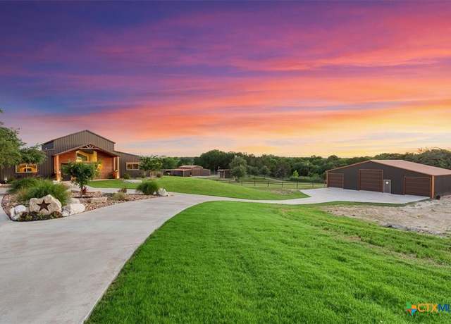 Property at 343 Riverside Dr, Killeen, TX 76542, 4 beds, 3 baths