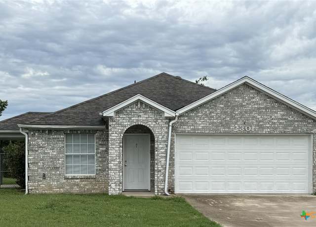Property at 2301 Flintstone Cir, Killeen, TX 76543, 3 beds, 2 baths