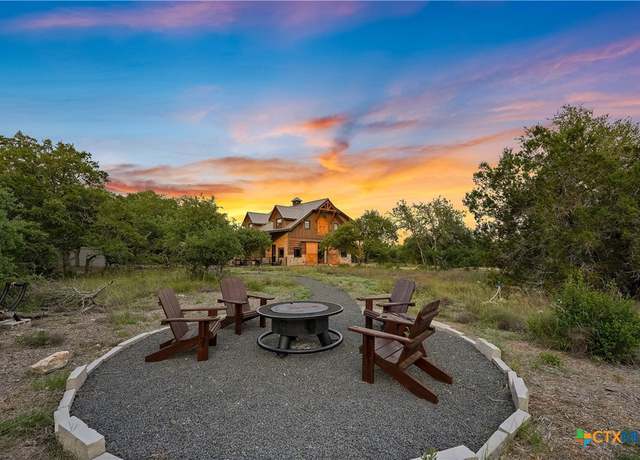 Property at 300 Windmill Cv, Wimberley, TX 78676, 4 beds, 3.5 baths