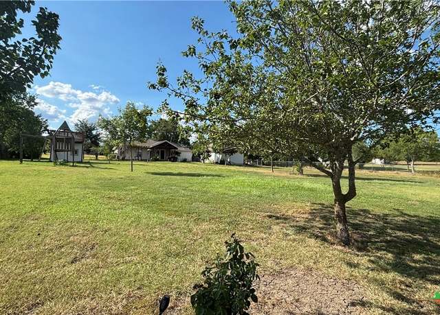 Property at 1988 Coffee Rd, San Marcos, TX 78666, 4 beds, 2 baths