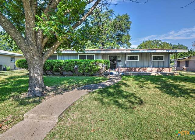 Property at 2610 N 15th St, Temple, TX 76501, 3 beds, 2 baths