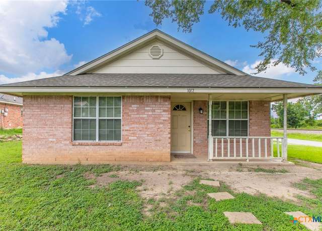 Property at 1012 N Beal St, Belton, TX 76513, 3 beds, 2 baths