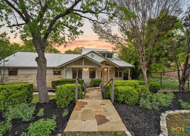 Property at 589 Forest Crst, Canyon Lake, TX 78133, 4 beds, 5 baths