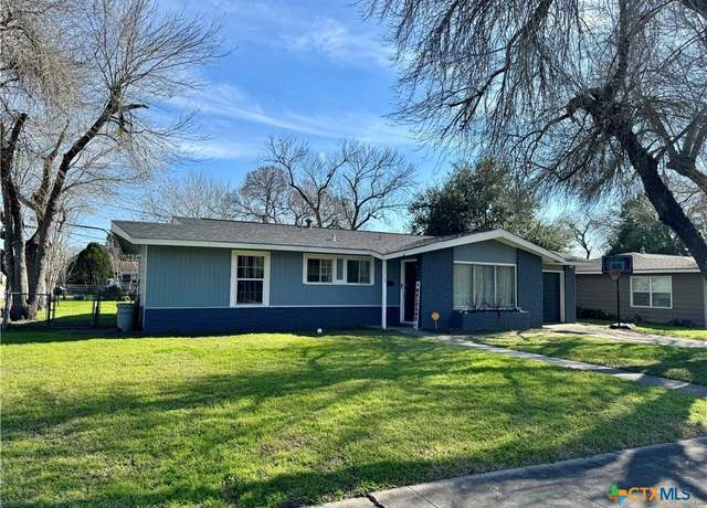 Property at 4912 Evergreen, Victoria, TX 77904, 3 beds, 2 baths