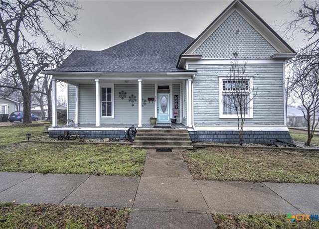 Property at 818 N 1st St, Temple, TX 76501, 3 beds, 2 baths