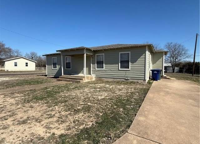 Property at 1101 S 13th St, Copperas Cove, TX 76522, 3 beds, 2 baths