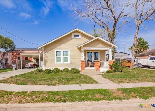 Property at 104 E Stayton Ave, Victoria, TX 77901, 2 beds, 2 baths