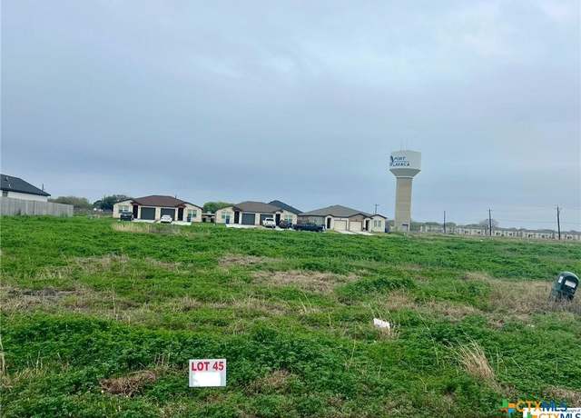 Property at 110 Carmine Ave, Port Lavaca, TX 77979