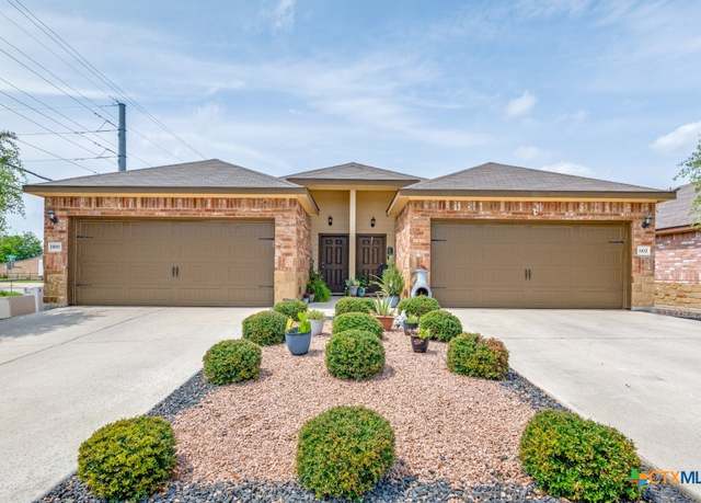 Property at 1100/1102 Stanley Way, Seguin, TX 78155, 6 beds, 4 baths