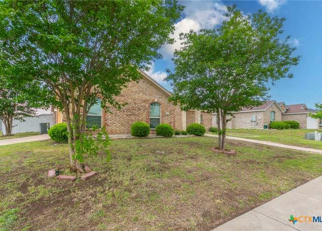 Property at 1200 Vanguard Ln, Killeen, TX 76549, 4 beds, 2 baths