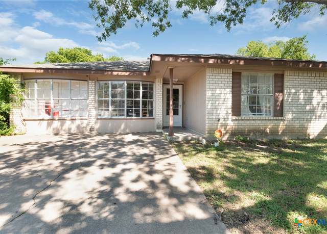 Property at 2110 Robert E Lee Dr, Killeen, TX 76543, 4 beds, 2 baths