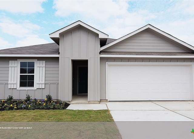 Property at 1719 North Richland Dr, Lockhart, TX 78644, 4 beds, 2 baths
