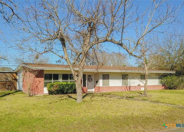 Property at 4901 Dahlia Ln, Victoria, TX 77904, 3 beds, 3 baths