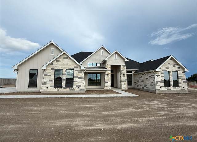 Property at 6642 King Oaks Blvd, Salado, TX 76571, 4 beds, 3 baths