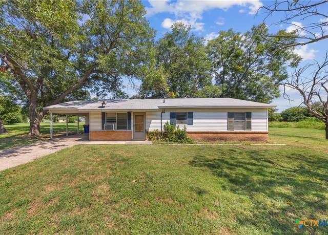 Property at 17 Ellis Ave, Troy, TX 76579, 3 beds, 1 bath