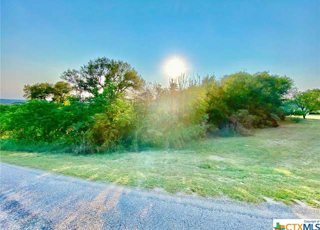 Property at 210 & 206 Rolling Hills Rd, Gatesville, TX 76528