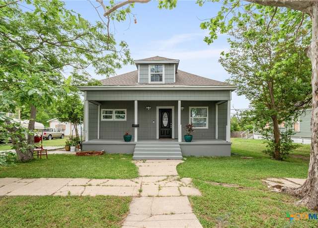 Property at 207 N 9th St, Temple, TX 76501, 4 beds, 2 baths