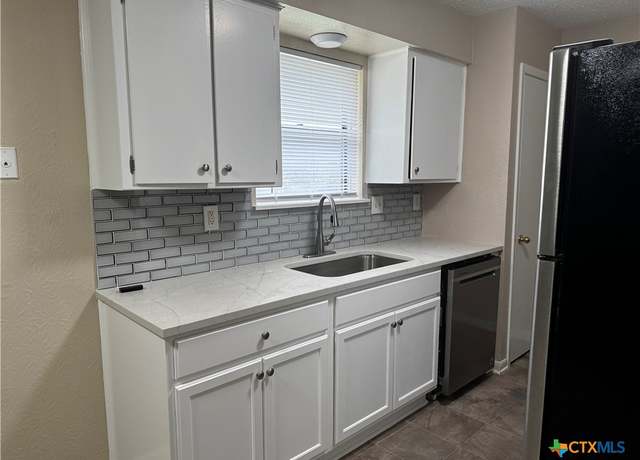 Property at 510 Traci Dr, Copperas Cove, TX 76522, 3 beds, 1.5 baths