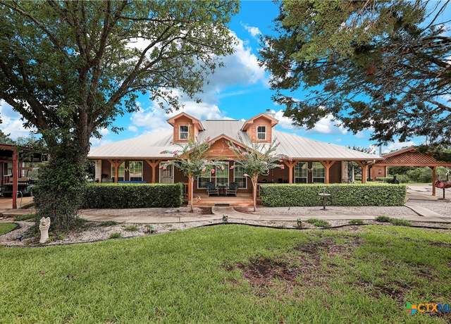 Property at 132 Paloma Dr, Canyon Lake, TX 78133, 3 beds, 2.5 baths