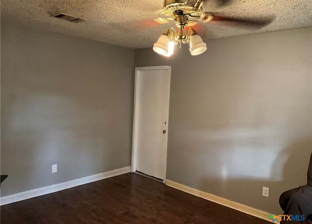 Property at 3000 E 3rd St, Austin, TX 78702, 4 beds, 2 baths