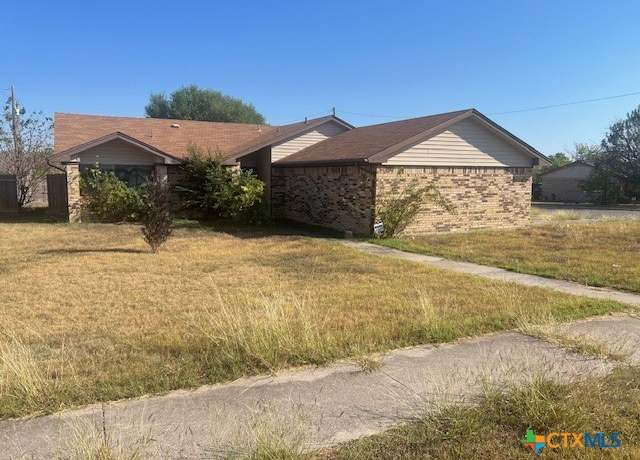 Property at 2402 Lago Trl, Killeen, TX 76543, 3 beds, 2 baths