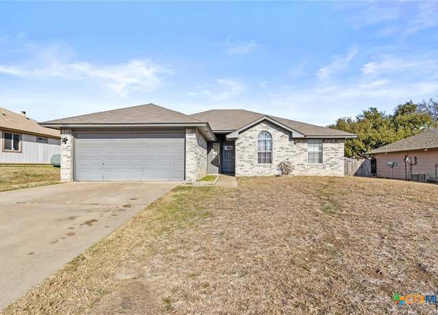 Property at 5105 Parkwood Dr, Killeen, TX 76542, 4 beds, 2 baths