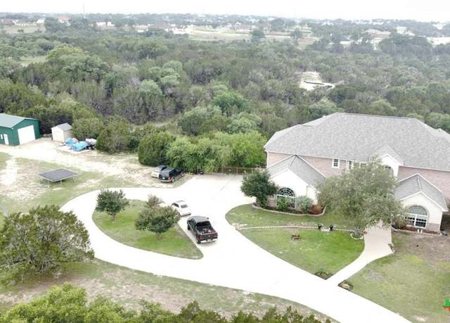Property at 719 Walnut Dr, Killeen, TX 76549, 7 beds, 5.5 baths