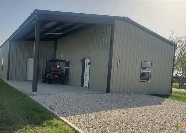 Property at 1211 W Houson Ave, Seadrift, TX 77983, 2 beds, 2 baths