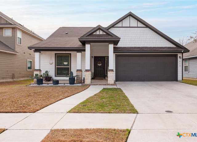 Property at 838 Manhattan, New Braunfels, TX 78130, 3 beds, 2 baths