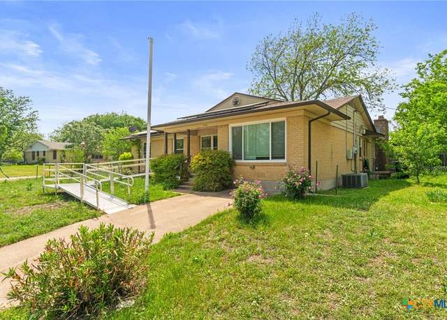 Property at 1106 Brock Dr, Killeen, TX 76543, 4 beds, 2.5 baths
