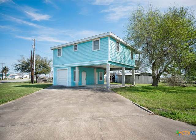 Property at 10 Chumley, Port Lavaca, TX 77979, 3 beds, 2 baths