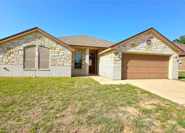 Property at 1903 Lindsey Dr, Copperas Cove, TX 76522, 4 beds, 2 baths