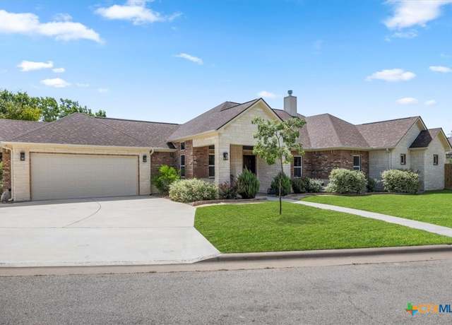 Property at 2315 Misty Morning Ln, Temple, TX 76502, 4 beds, 2.5 baths