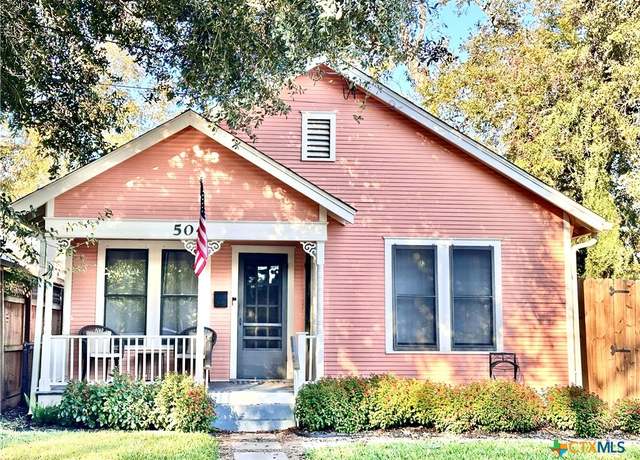 Property at 504 E Forrest St, Victoria, TX 77901, 2 beds, 2 baths