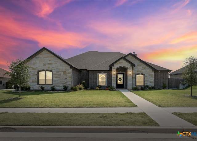 Property at 407 Oak Dr, Troy, TX 76579, 4 beds, 3.5 baths