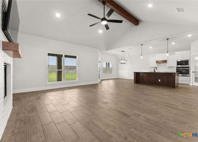 Property at 8503 James Herrings Way, Killeen, TX 76542, 4 beds, 2 baths