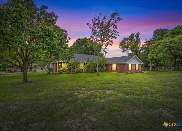 Property at 4501 Arrowhead Dr, Temple, TX 76502, 3 beds, 2 baths