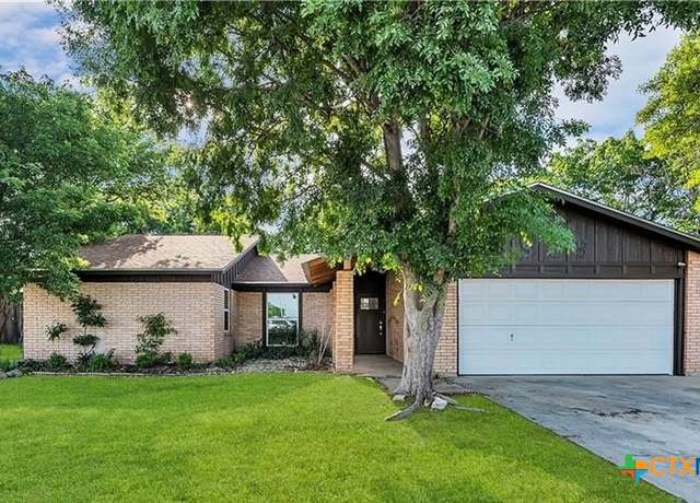 Property at 1505 Dallas St, Killeen, TX 76541, 4 beds, 2 baths