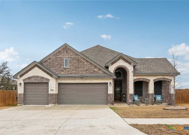 Property at 8302 Elander Dr, Killeen, TX 76542, 4 beds, 4 baths