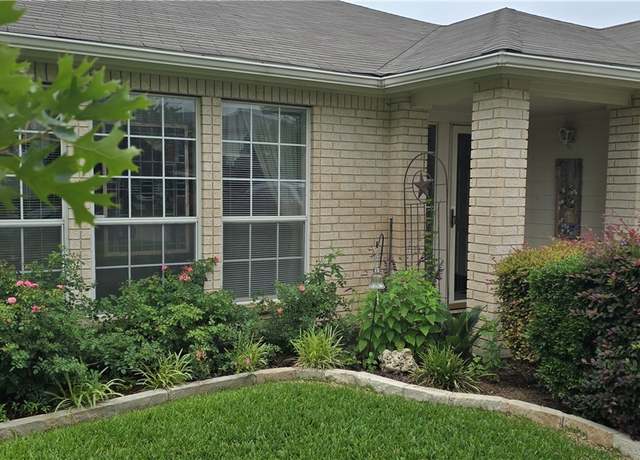 Property at 114 Quapaw Dr, Harker Heights, TX 76548, 3 beds, 2 baths