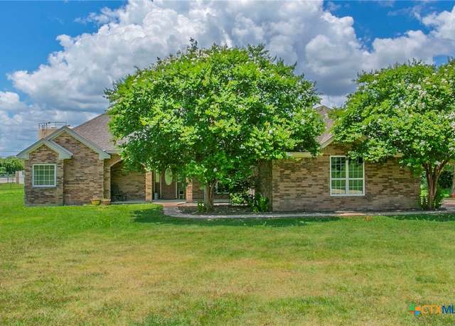 Property at 1500 Mountain Ridge Dr, Belton, TX 76513, 3 beds, 2 baths